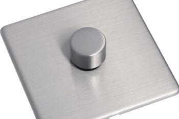 1-gang-dimmer-light-switch-brushed-chrome-close-up